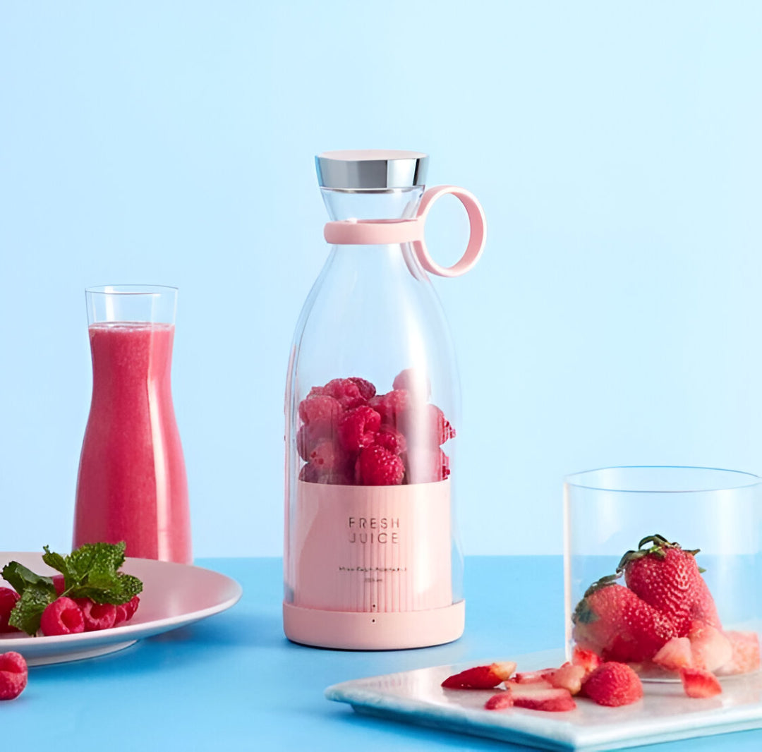 Portable Mini Juice Blender (USB Rechargeable)